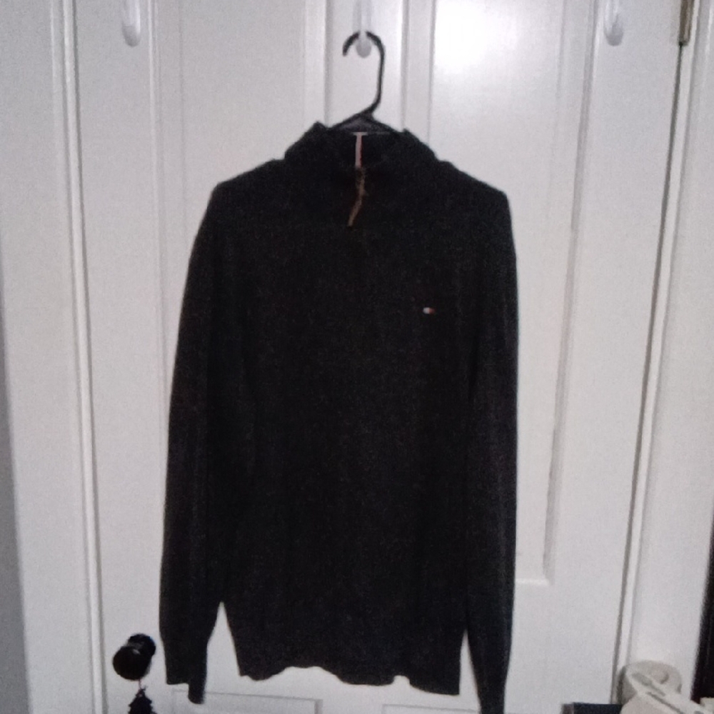 Tommy Hilfiger Men's Dark Gray Turtleneck Sweater